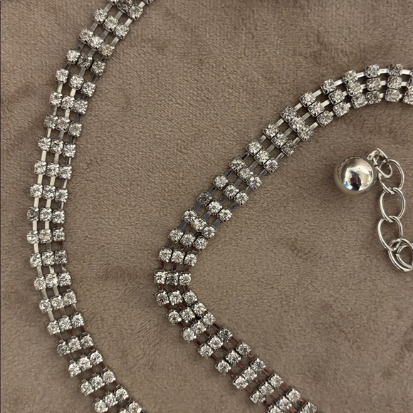 New Silver Rhinestone Chain Belt Small - Picture 3 of 7